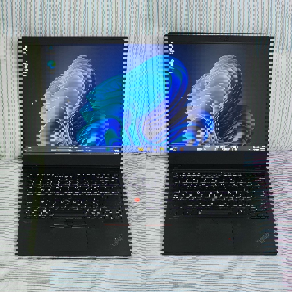 Ноутбук LENOVO X1 Carbon 7th Gen