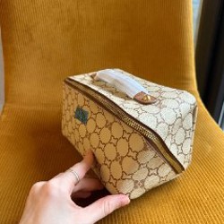 Косметичка из искусственной кожи - фото 3