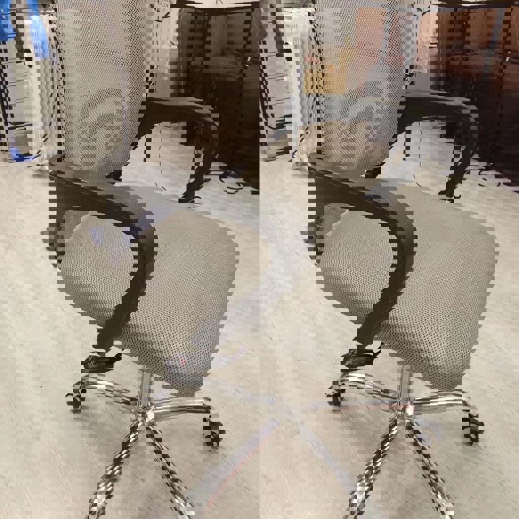 Офисный стул