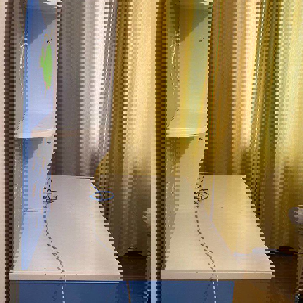 Вместительный стол