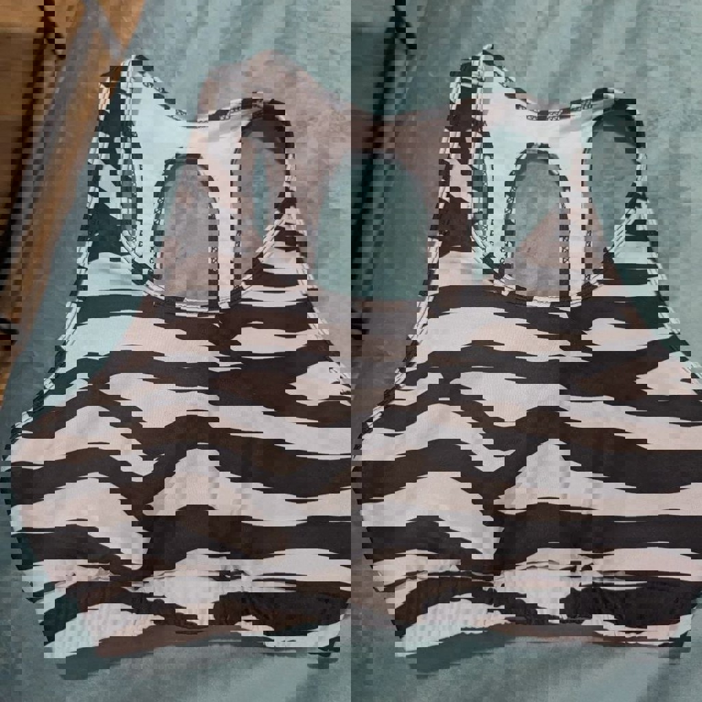 Спортивный топ