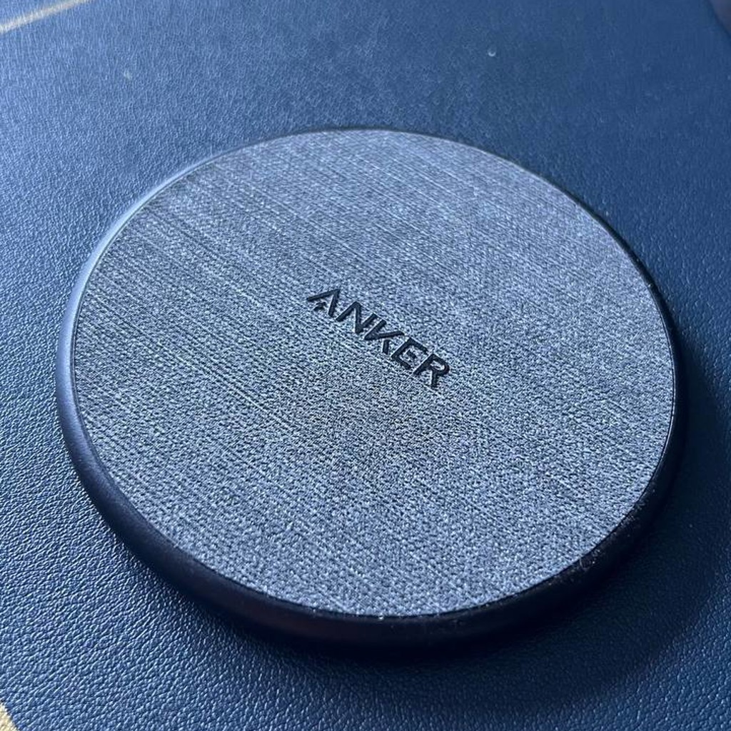 Зарядка беспроводная Anker