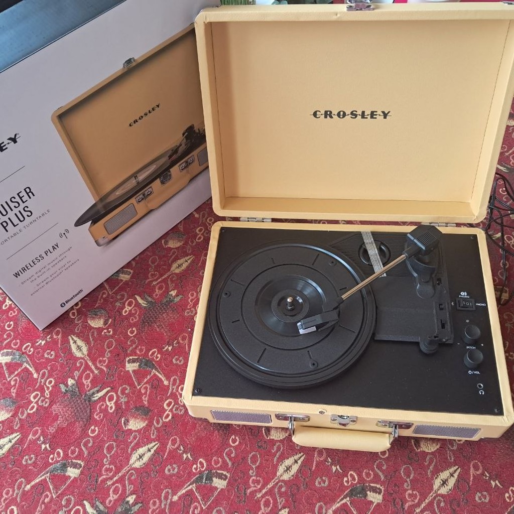 Виниловый проигрыватель Crosley Cruiser plus