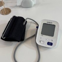 Тонометр Omron MЗ (HEM-7154-Е) - фото 2