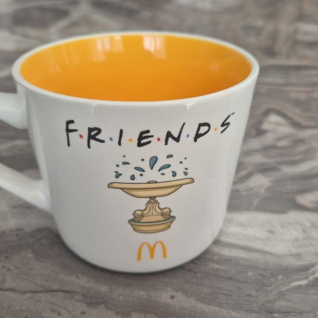 Кружка Friends с фонтаном