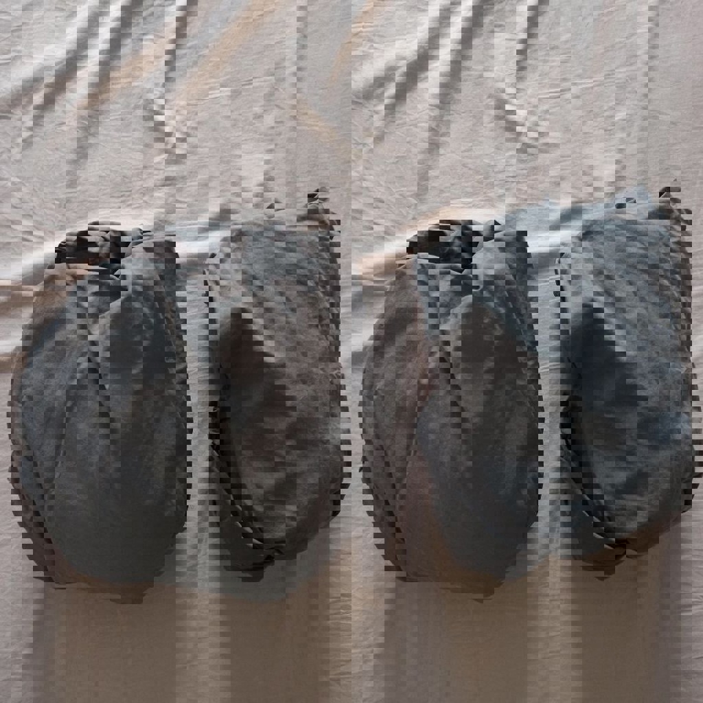 Простыни натяжные серые