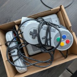 Приставка Nintendo SNES Mini - фото 2