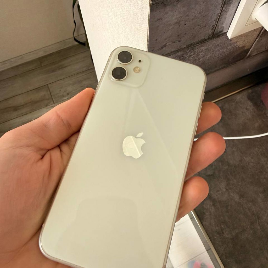 IPhone 11 64gb белый
