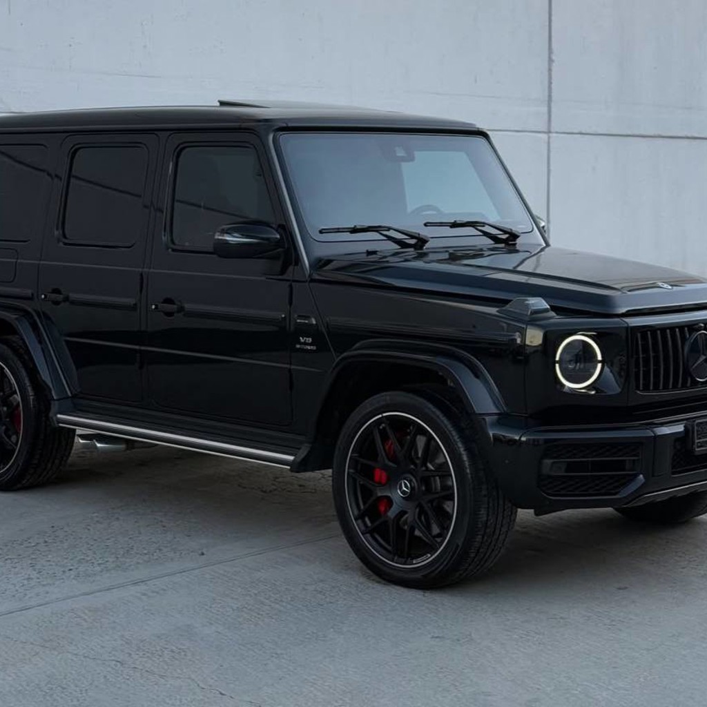 Автомобиль Mercedes G-класса AMG