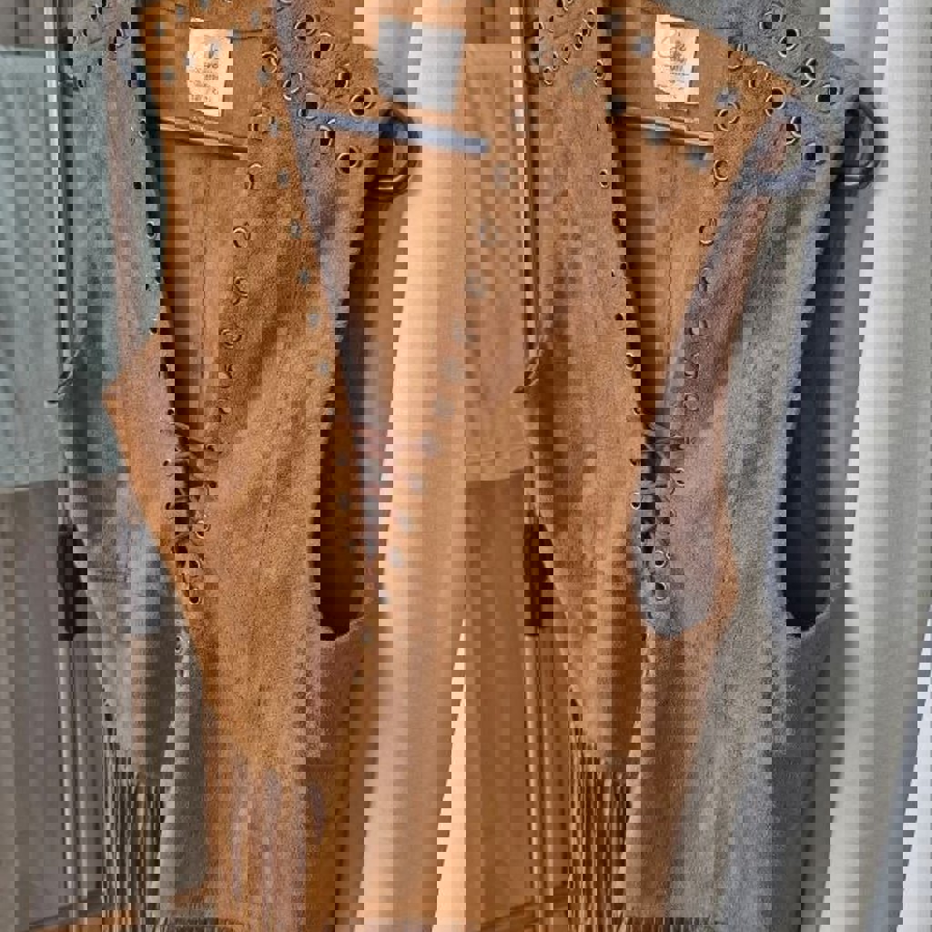 Безрукавка / жилет с бахрамой