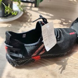 Кроссовки с металлическим носком - фото 2