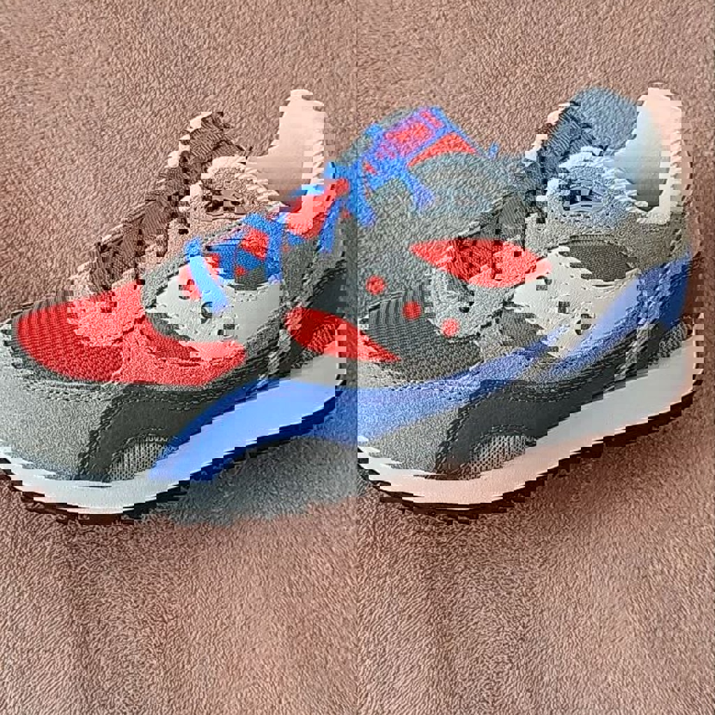 Кроссовки saucony