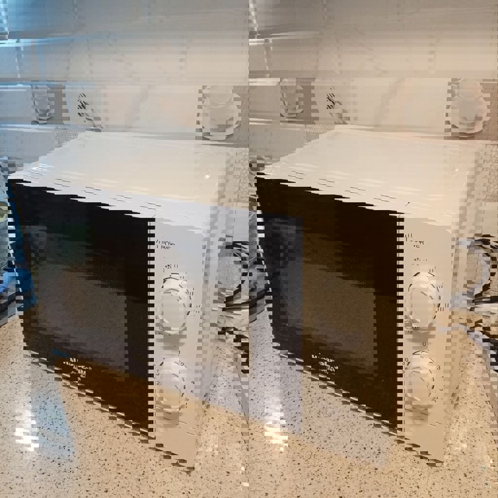 Микроволновая печь Hausberg HB-8008AB