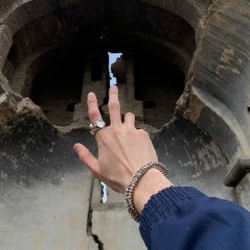 Сумка маленькая с жемчугом - фото 1