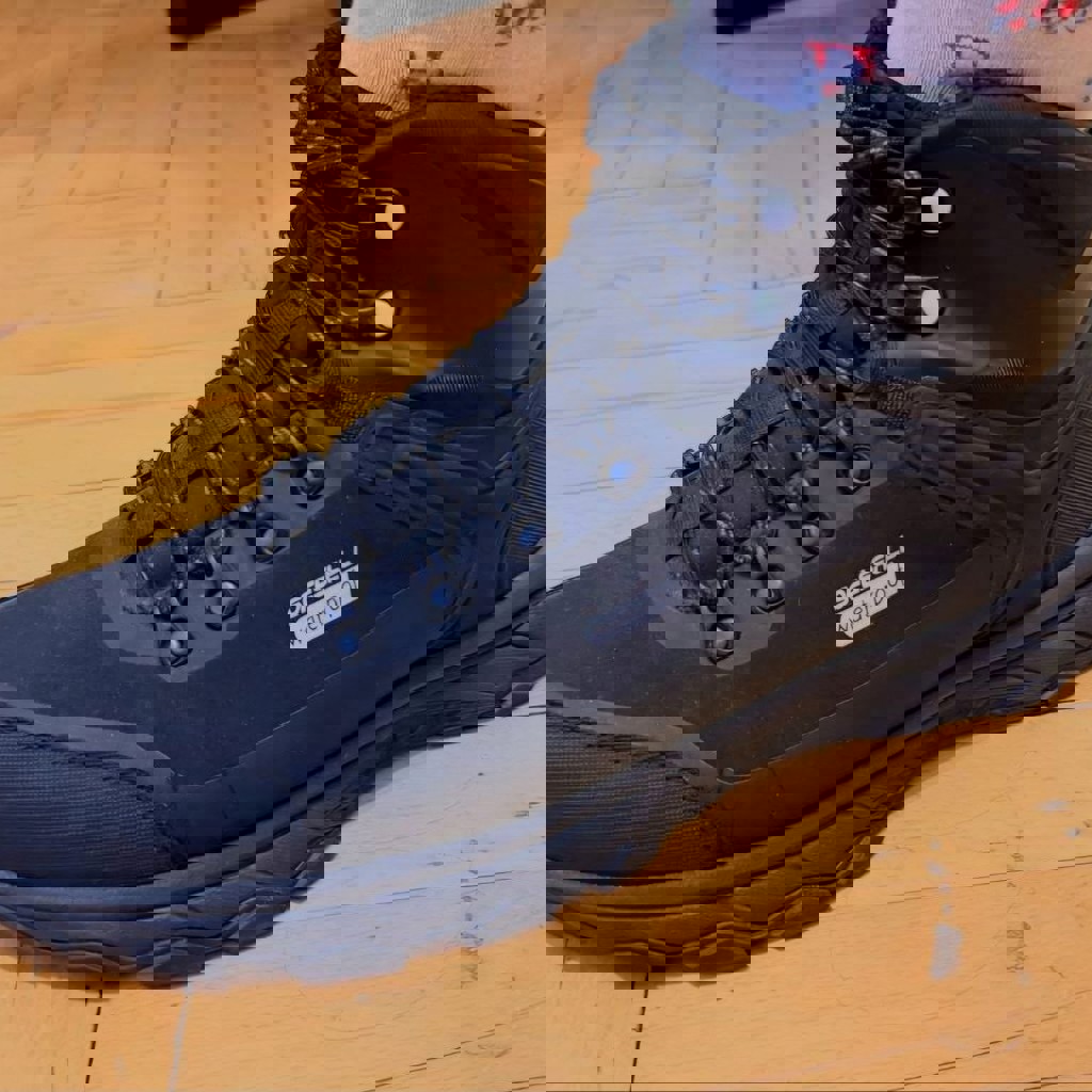 Джинсы Smog и DeFacto