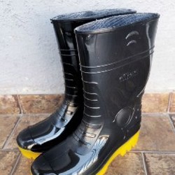 Сапоги от дождя - фото 1
