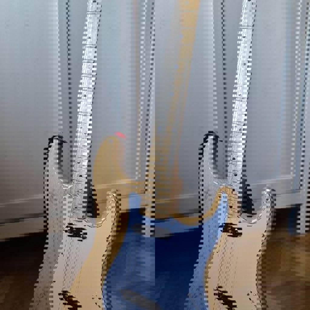Гитара Fender Classic Series 70s Stratocaster