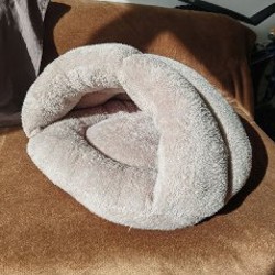 Лежанка для кошек - фото 1