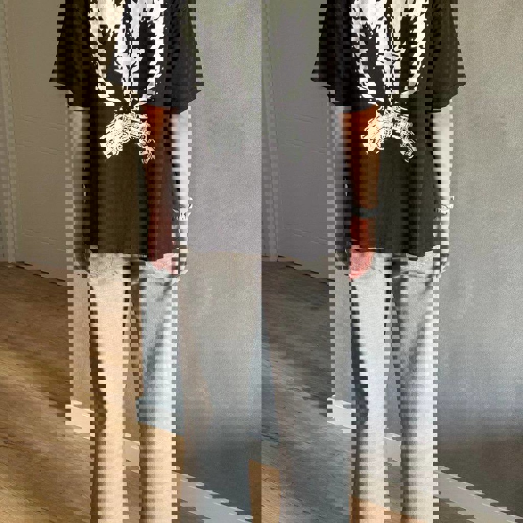 Черные джинсы