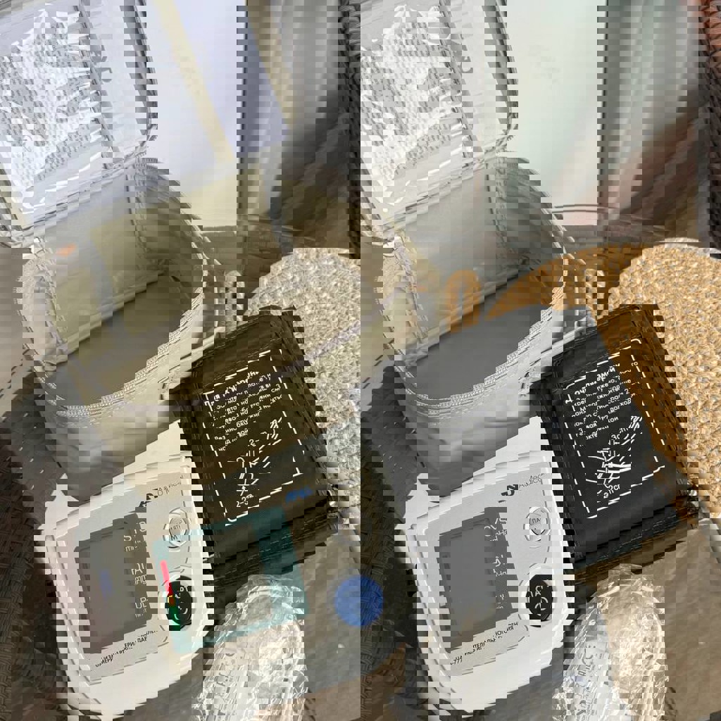 Автоматический тонометр AND UA-777