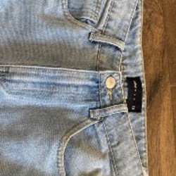 Темные джинсы - фото 2