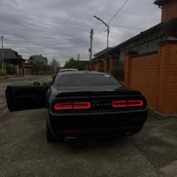 Dodge Challenger - фото 2