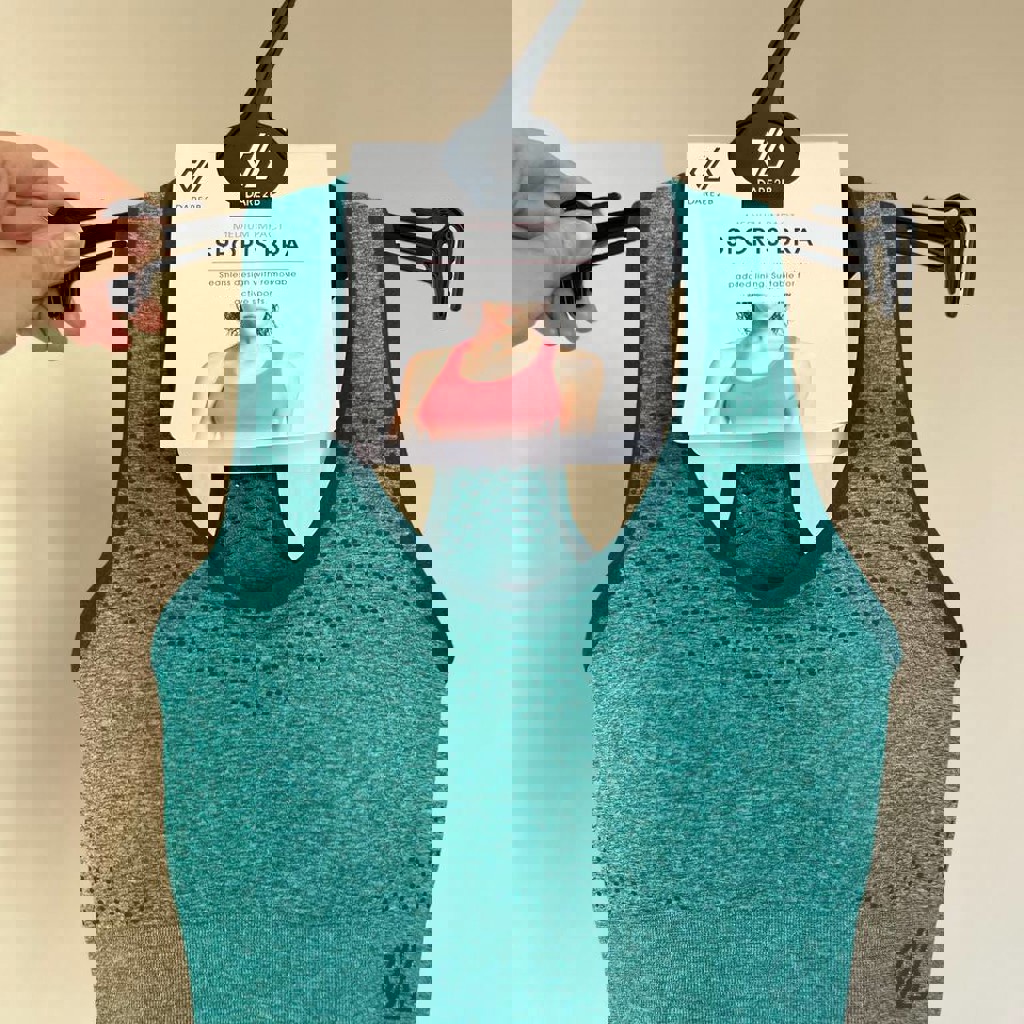 Спортивный топ