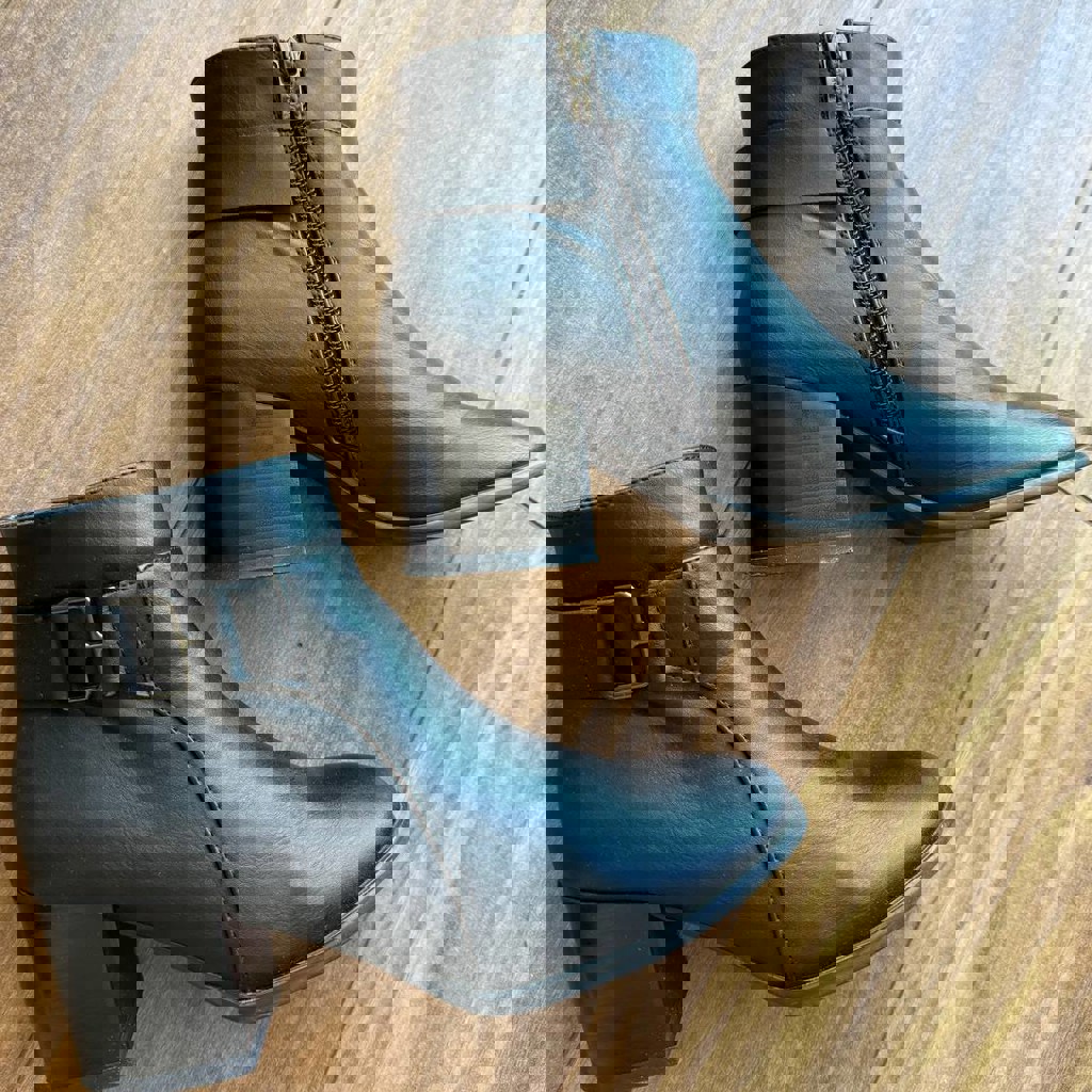 Чёрные ботильоны