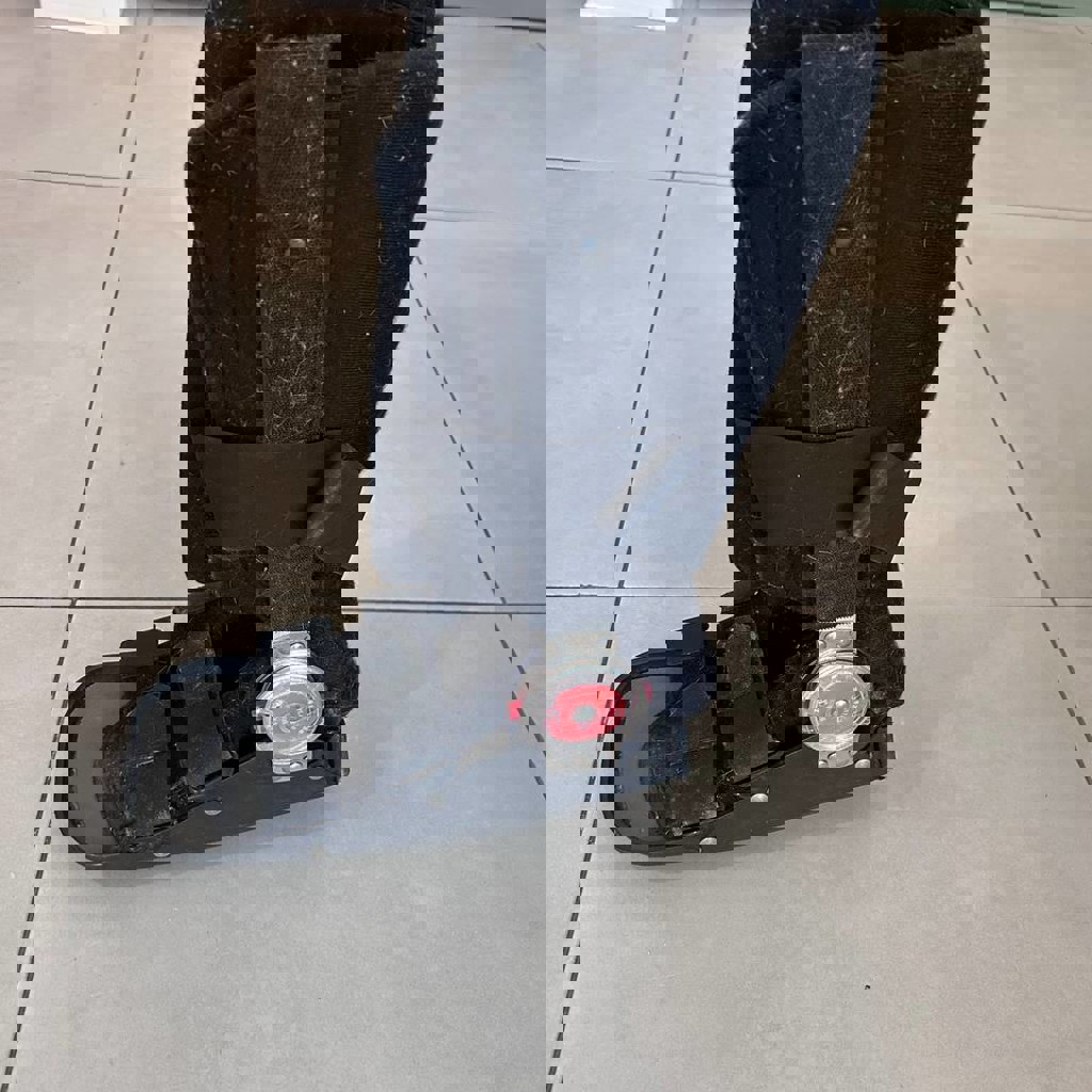 Сапог ортопедический для реабилитации