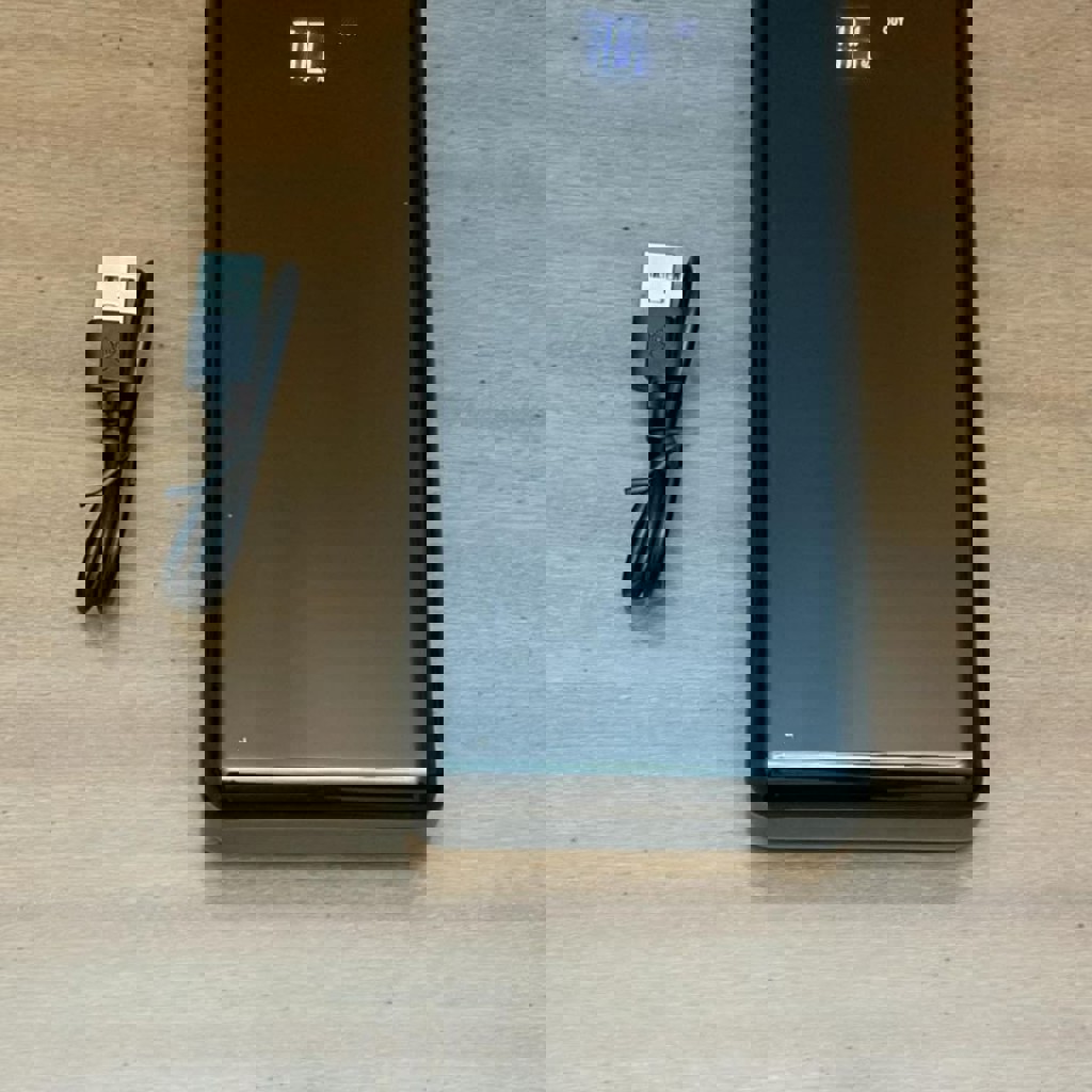 Автомобильное зарядное устройство