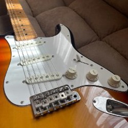 Fender Stratocaster - фото 2