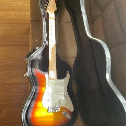 Fender Stratocaster - фото 4