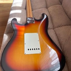 Fender Stratocaster - фото 6