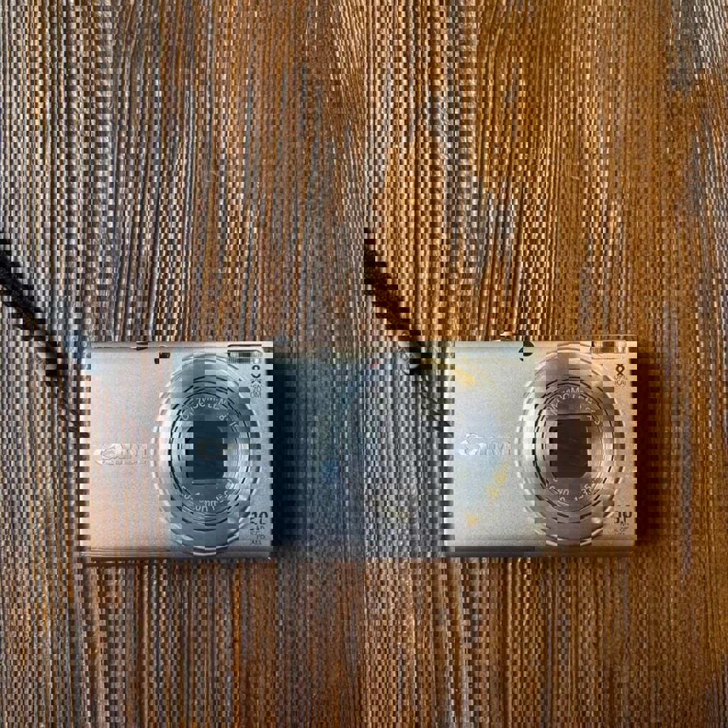 Цифровой фотоаппарат Canon PowerShot A4000 IS