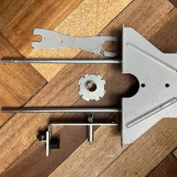 Фрезер Bosch GOF 130 Professional - фото 3