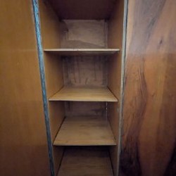 Деревянный шкаф - фото 2