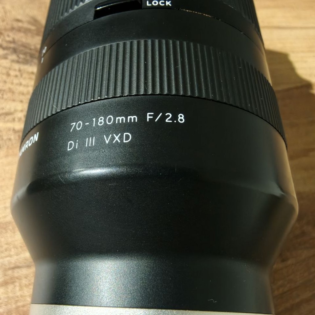 Объектив Tamron 70-180mm f/2.8 Di III VXD