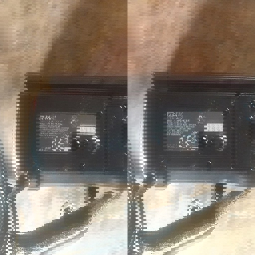 Видеокамера Sony HDR-CX110E