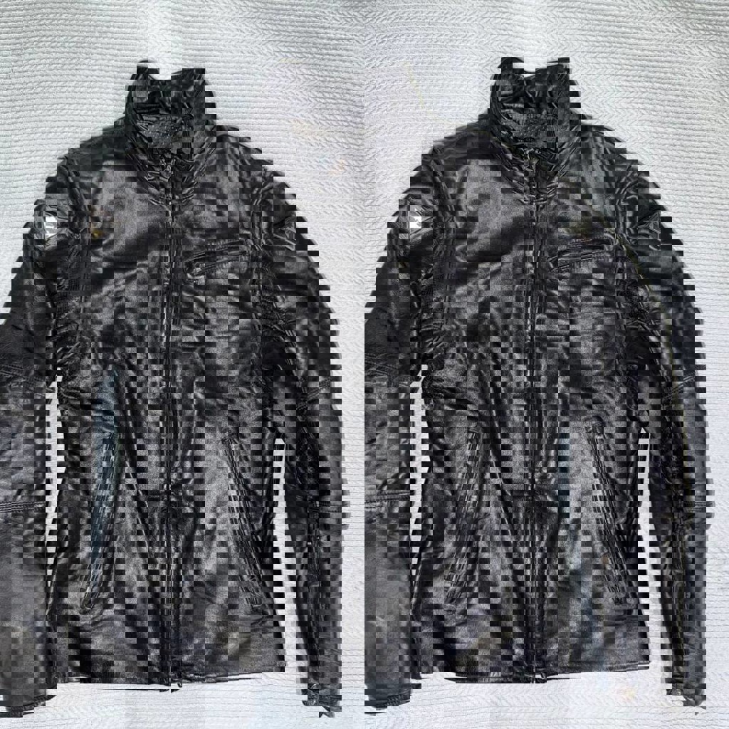 Кожаная куртка Dainese