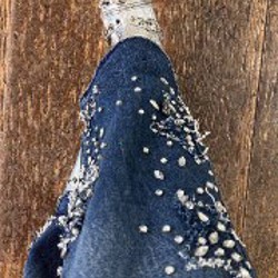 Джинсы, расшитые камнями - фото 2