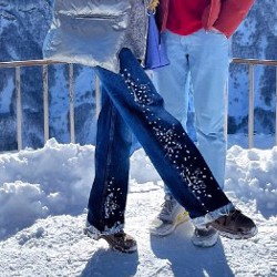 Джинсы, расшитые камнями - фото 6