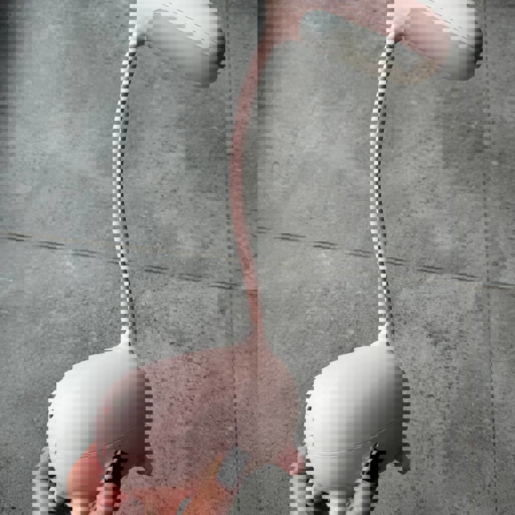 Настольная лампа