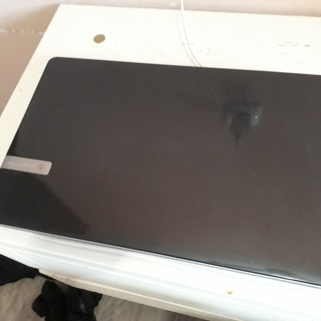 Старенький ноутбук