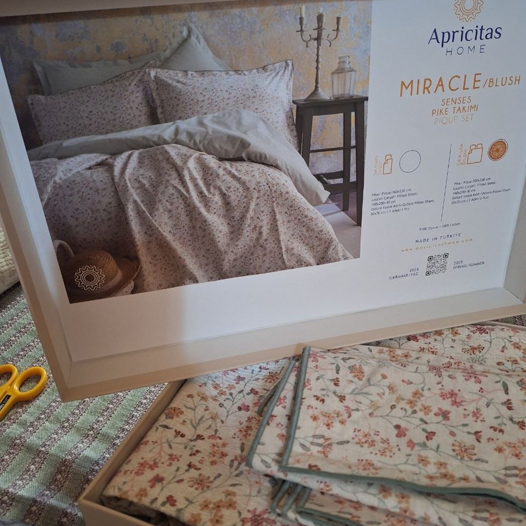 Двухспальный комплект постельного