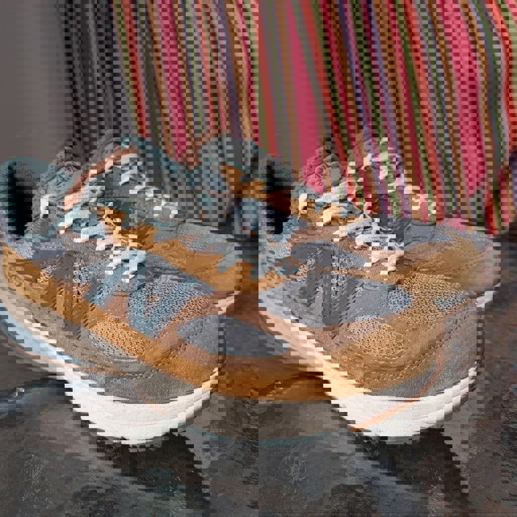 Кроссовки New Balance 990v6