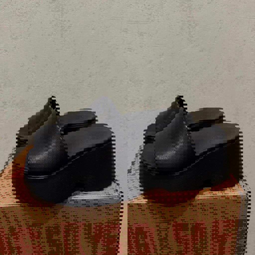 Шлепанцы Camper