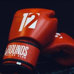 Красные боксерские перчатки - фото 3