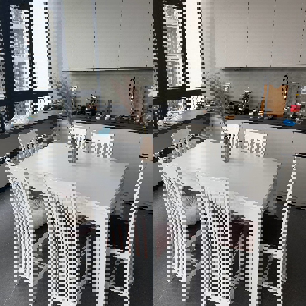 Стол маленький