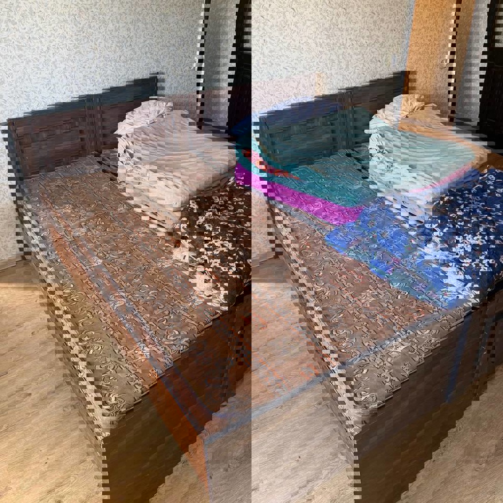 Деревянные кровати