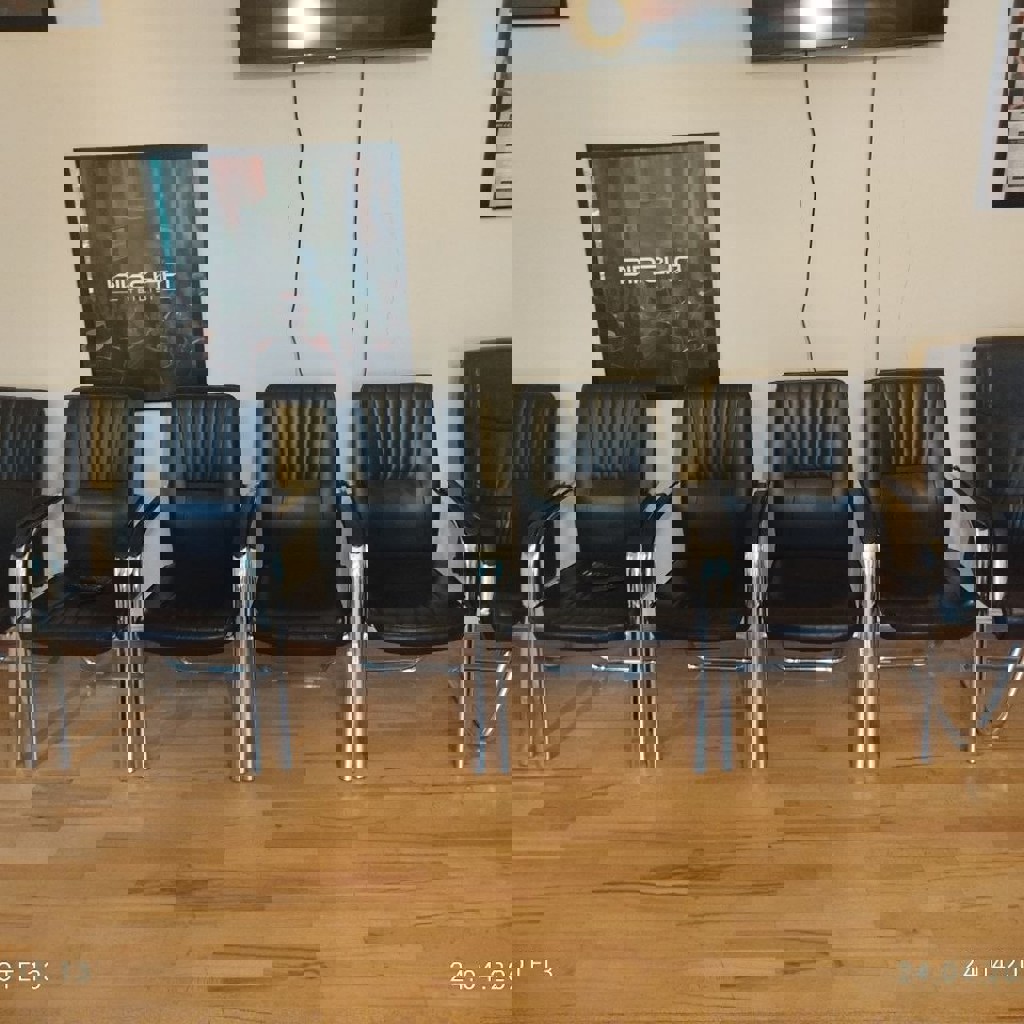 Стул офисный